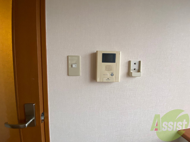 その他設備　インターホンはモニター付きで急な来客にも対応できます。