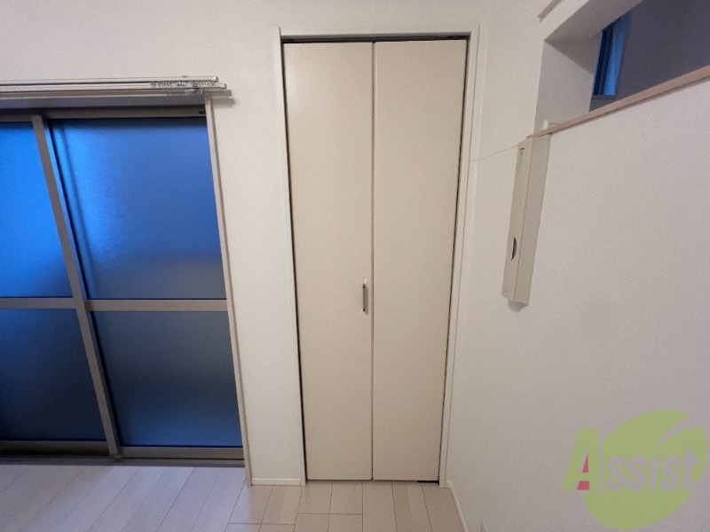 収納　こちらは収納になります。衣類の収納に便利ですね。