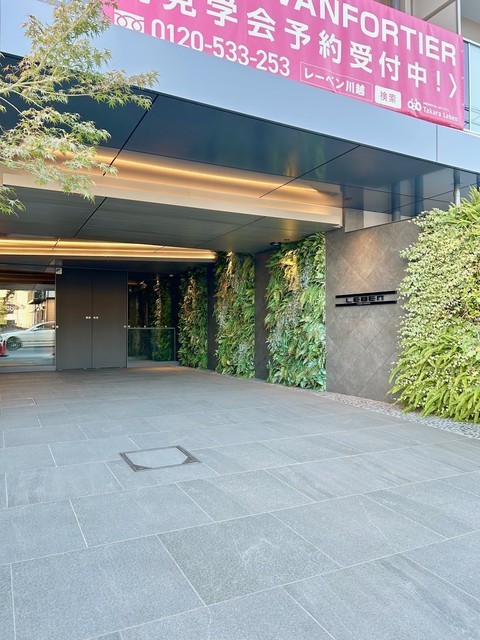 エントランス　エントランス