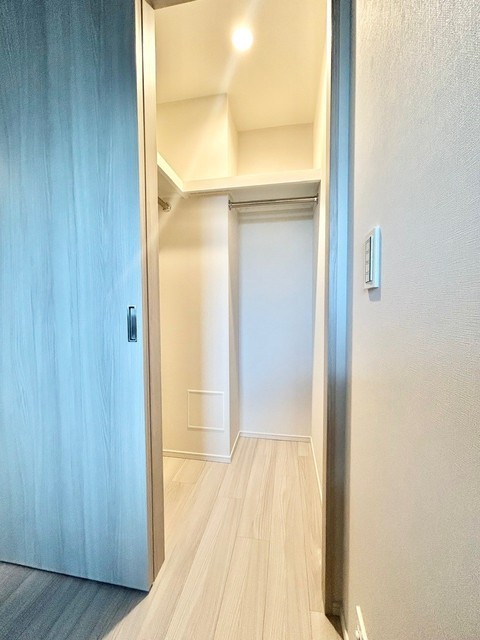 収納　洋室約４．７帖のウォークインクローゼット