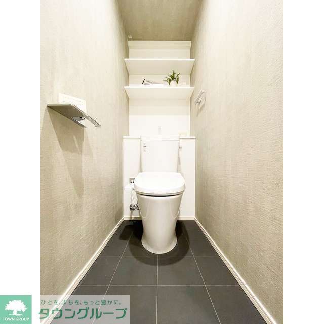 トイレ　【家具/調度品に関しては配置例を示したものであり、実際の賃…