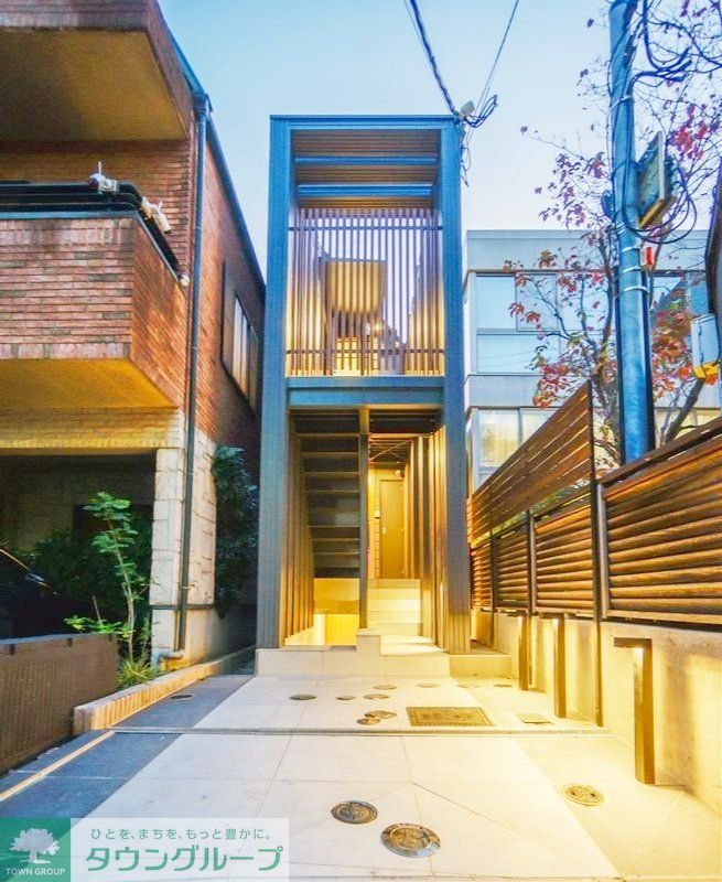 エントランス　部屋探しは株式会社　タウンハウジング　までお気軽にお問合せ…