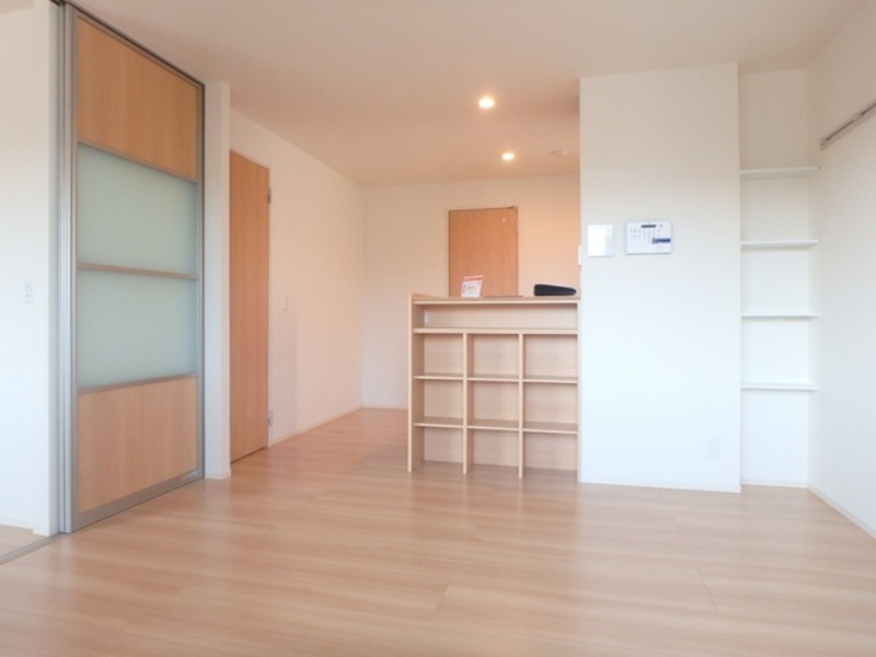 居室・リビング　図面と現状に相違がある場合には現状を優先