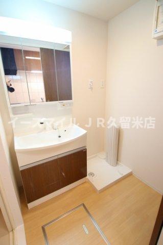 洗面設備　使いやすい洗面所です