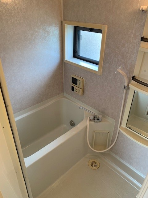 バス・シャワールーム　追焚き付お風呂　シャワー付