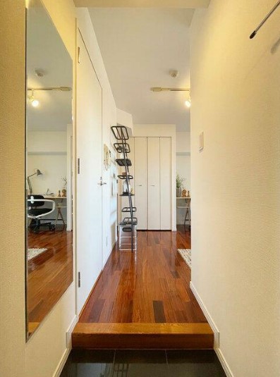 玄関　家具の備え付けはありません