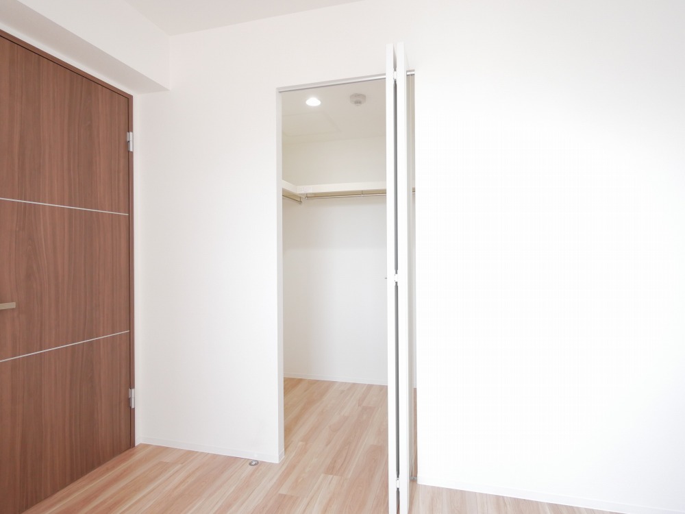 収納　ウォークインクローゼット