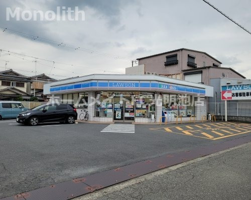 コンビニ　ローソン 堺八田西町店（コンビニ）まで712m