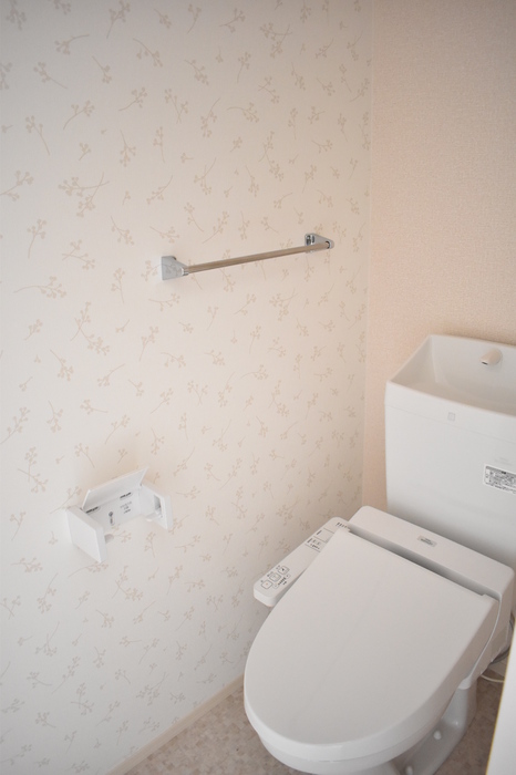 トイレ　温水洗浄暖房便座