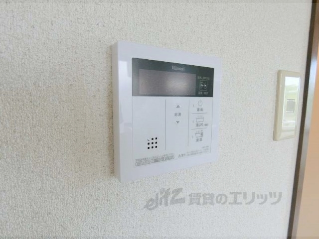 その他設備　給湯器リモコン