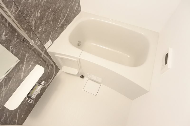 バス・シャワールーム　風呂