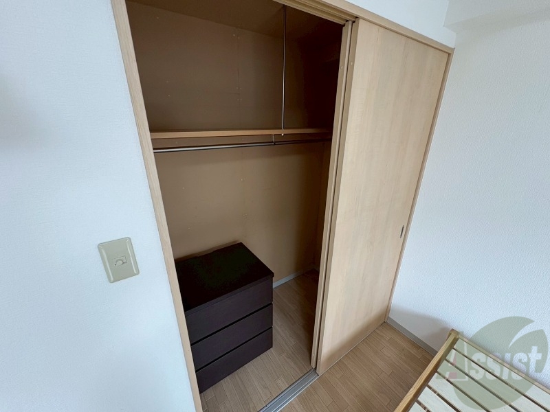 収納　クローゼットがありました。お洋服や荷物はここへ