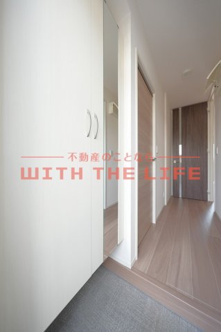 その他　きれいな玄関です