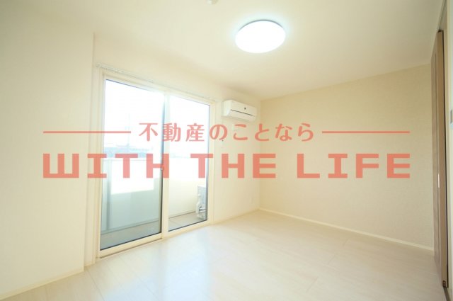 居室・リビング　明るい室内です