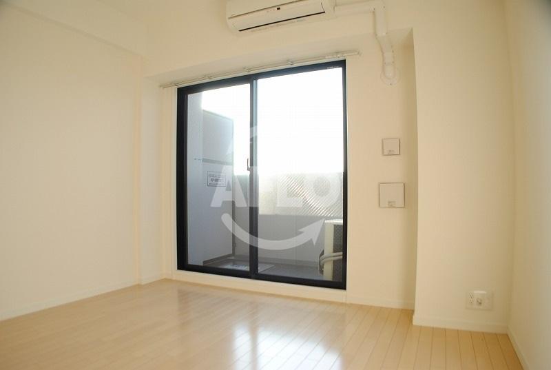 居室・リビング　アーバンパーク難波　リビング