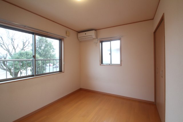 その他部屋・スペース　2F南西の洋室です