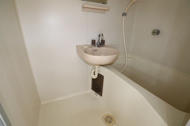 バス・シャワールーム　※他号室参照