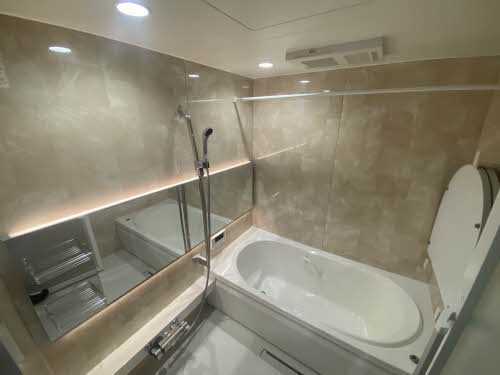 バス・シャワールーム