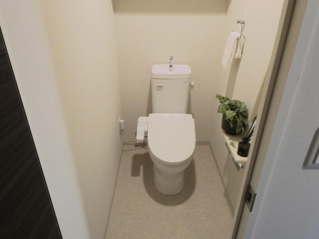 トイレ　家電家具は付きません。配置イメージになります。