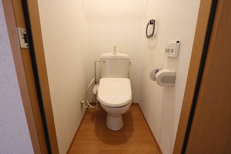 トイレ　※別部屋参照