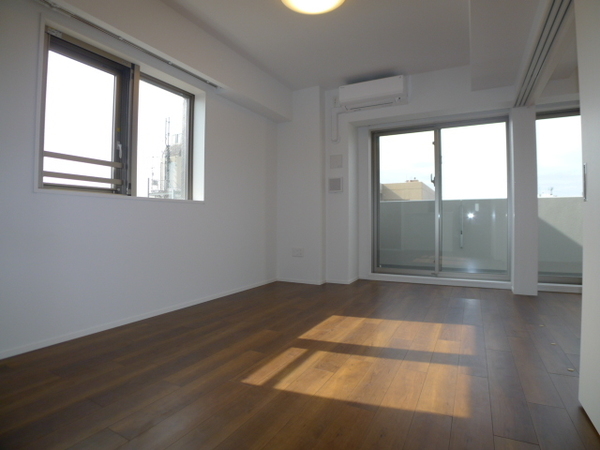 居室・リビング　同タイプ別室参考写真