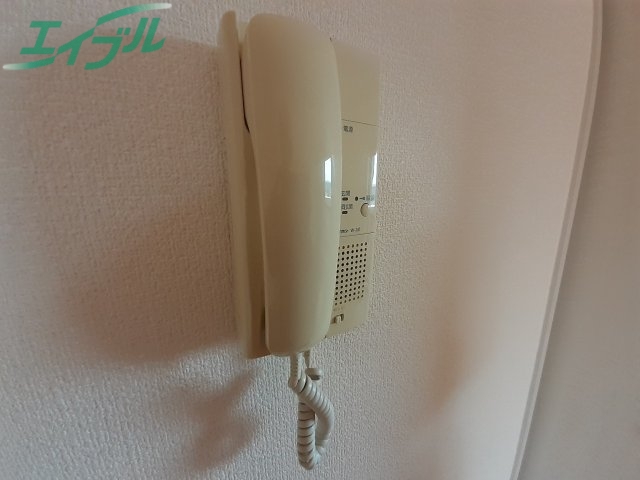 セキュリティ　同型、反転タイプの部屋写真です。