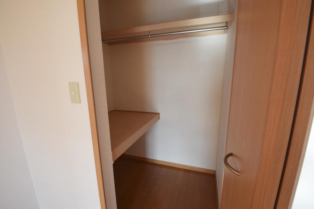 収納　クローゼット