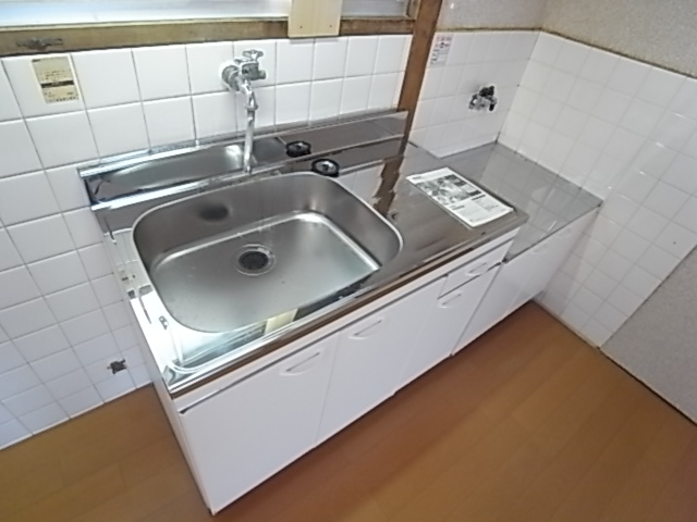 洗面設備　トイレ部分。