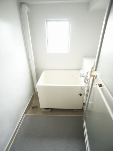 バス・シャワールーム　1日の疲れをリフレッシュできます。