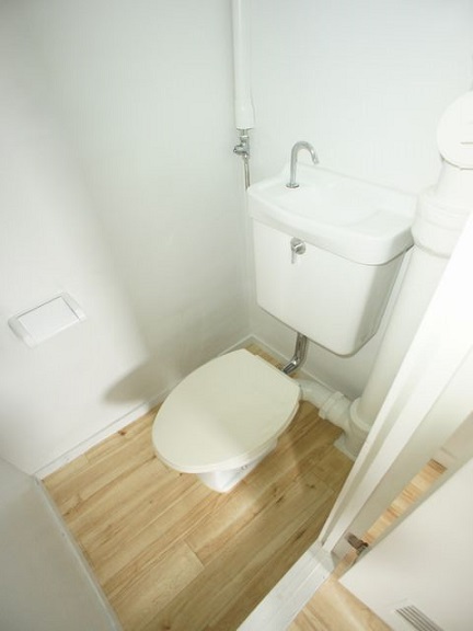 トイレ　水洗の洋式トイレです♪♪