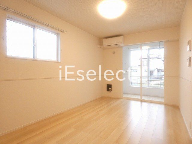 居室・リビング　2面採光の明るいリビング♪