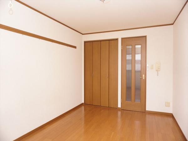 居室・リビング　内装