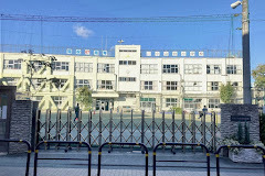 小学校　小山台小学校（小学校）まで386m