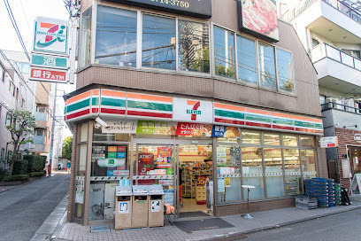 コンビニ　セブン-イレブン 武蔵小山西口店（コンビニ）まで323m