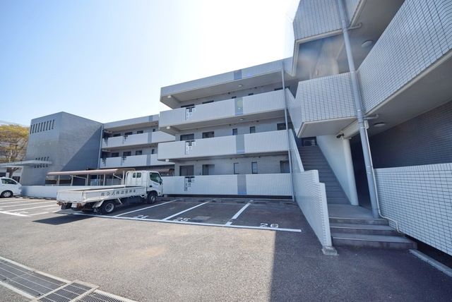 建物外観　★駐車場です★