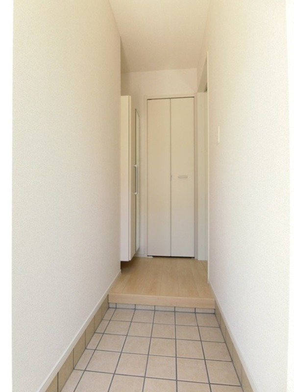 玄関　図面と現状に相違がある場合には現状を優先