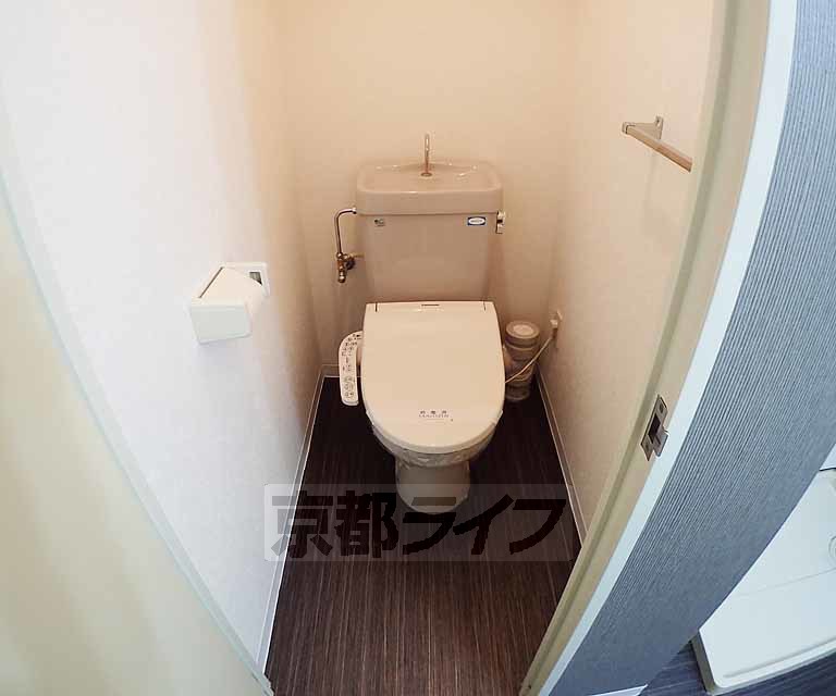 トイレ　ウォシュレットつき！