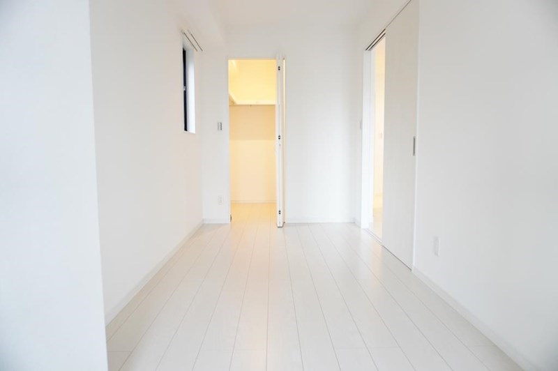 その他部屋・スペース　たっぷり収納できるウォークインクローゼット付の洋室