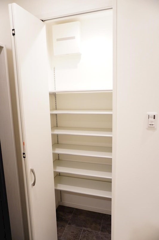 玄関　シューズクローク