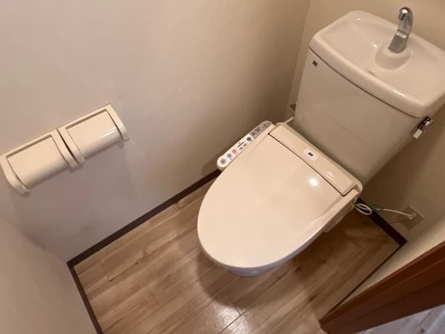 トイレ　シャワー付トイレ