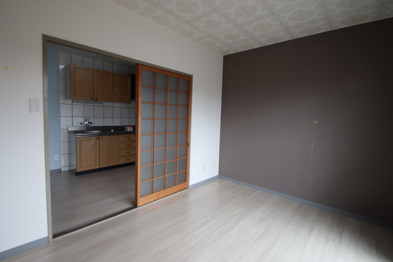 居室・リビング　※他号室の写真です