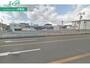 コンビニ　ファミリーマート伊勢楠部店（コンビニ）まで857m