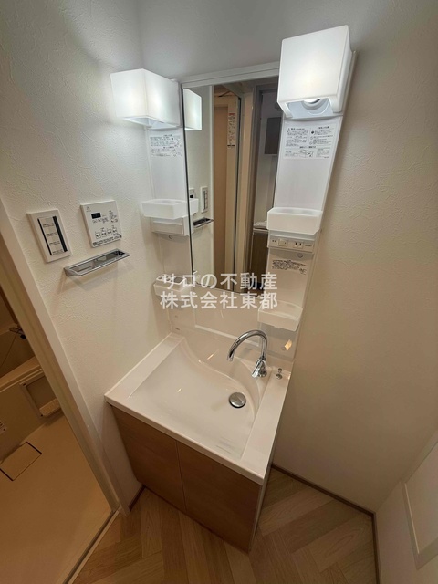 洗面設備　嬉しい洗面台は独立タイプ！