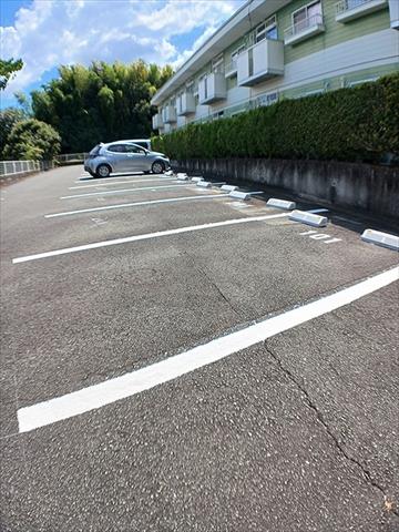 駐車場　エントランス