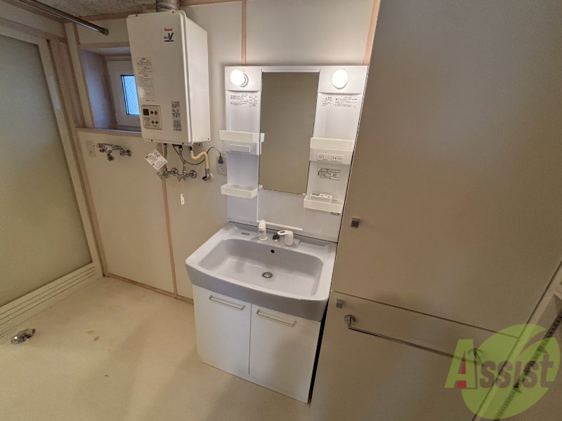 洗面設備　こちらに洗面台があります。朝の洗顔はこちらで。