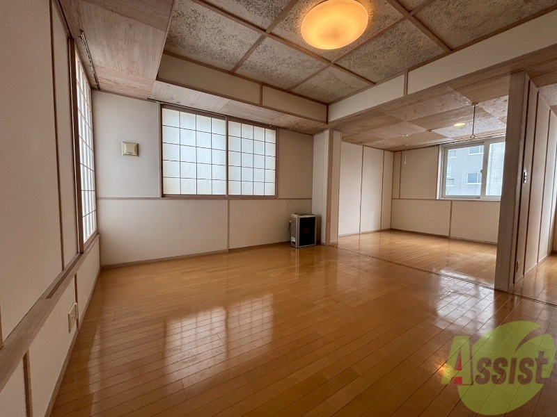 居室・リビング　広くてキレイなお部屋が広がっていて、充実した生活が送れそう。