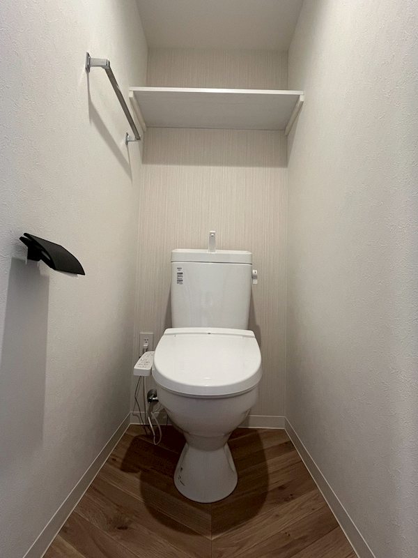 トイレ　※同施工会社別物件、参考写真