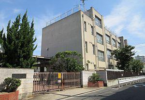小学校　大阪市立加美南部小学校（小学校）まで413m