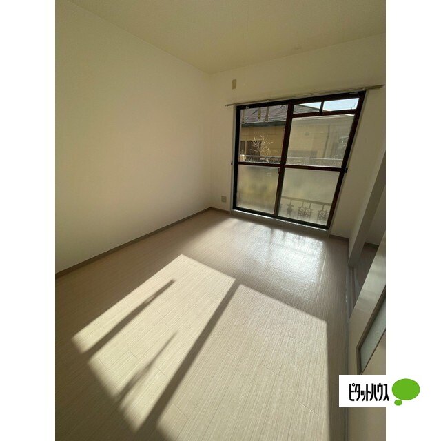 眺望　１０３号室になります