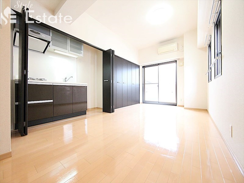 居室・リビング　内装